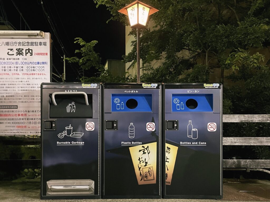 郡上おどり会場に設置されたSmaGO