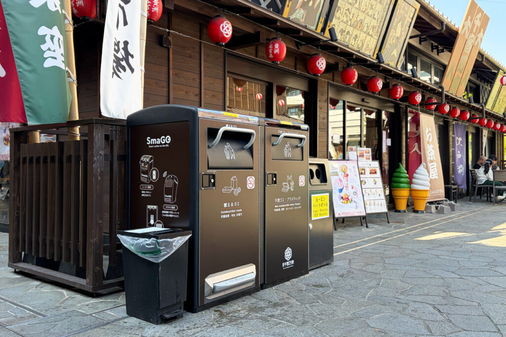 豊洲 千客万来に導入されたスマートゴミ箱「SmaGO」
